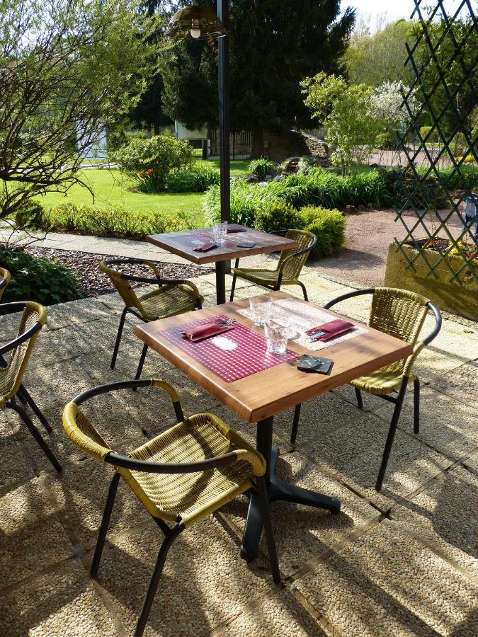 Tente Familiale Au Camping Hautoreille バンヌ エクステリア 写真